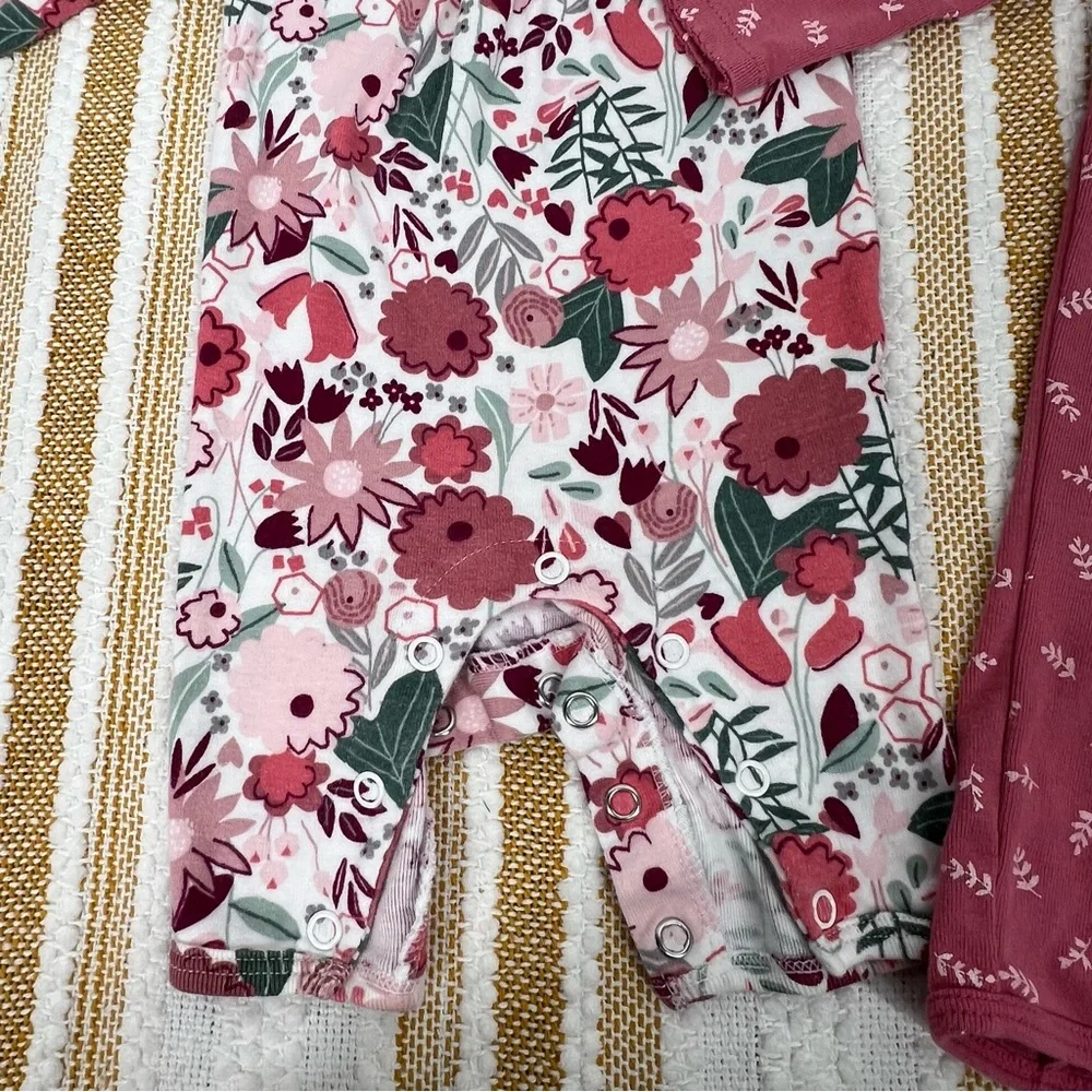 Carter's Just One You®️ Baby Girls' Floral Jumpsuit  Size ‎ Newborn